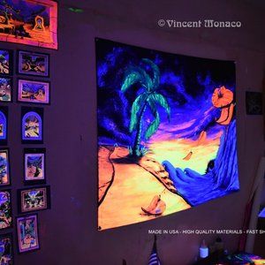 Blacklight Tapestry UV Cool Hippie Home Room Decor Psychedelic Beach Trippy Art